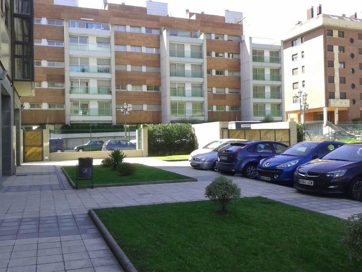 شقة Torre De La Fuente Aprtovistas Piscina Parking اوفيدو المظهر الخارجي الصورة